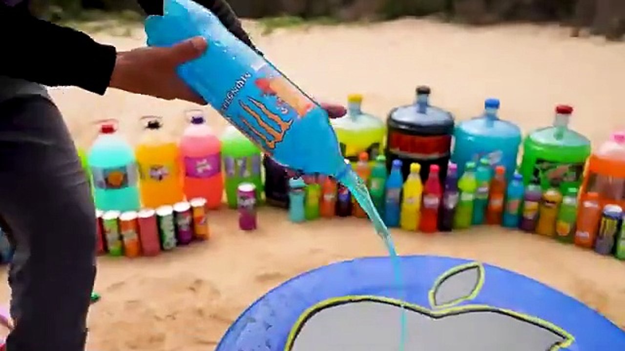 Giant Toothpaste Giant Coca Cola & Balloons Chupa Chups, Fanta vs ...