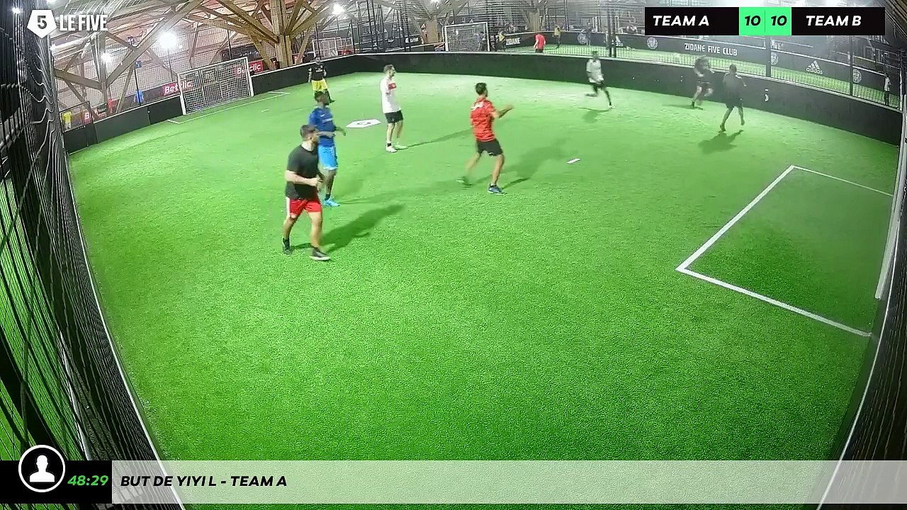 But de Yiyi L - Team A