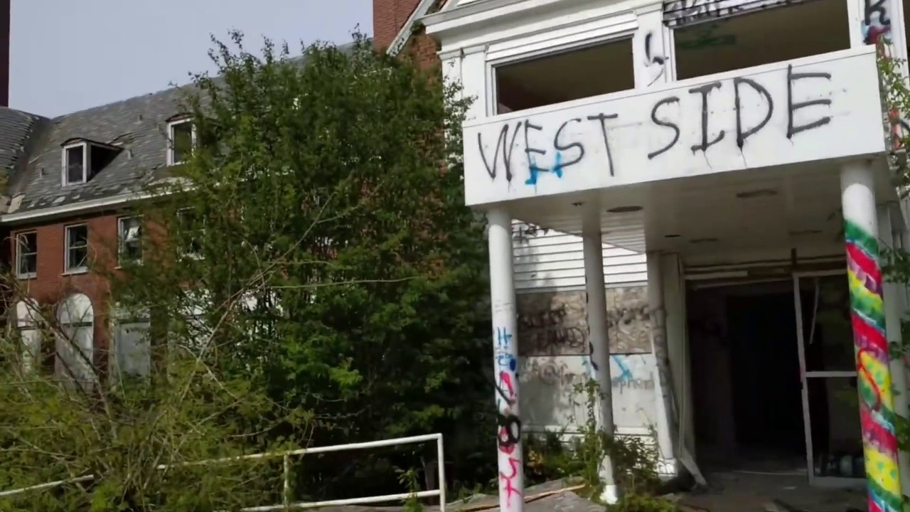 Exploring Abandoned Grandview Terrace ｜ April 2017 Davenport Iowa