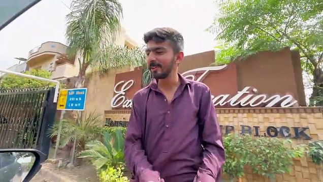 Ballu Farrar with MAA G. Emergency Travel krna pra.