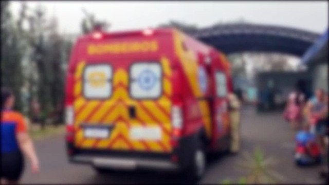 Criança de três anos fica ferida ao cair em parquinho de CMEI no Cascavel Velho