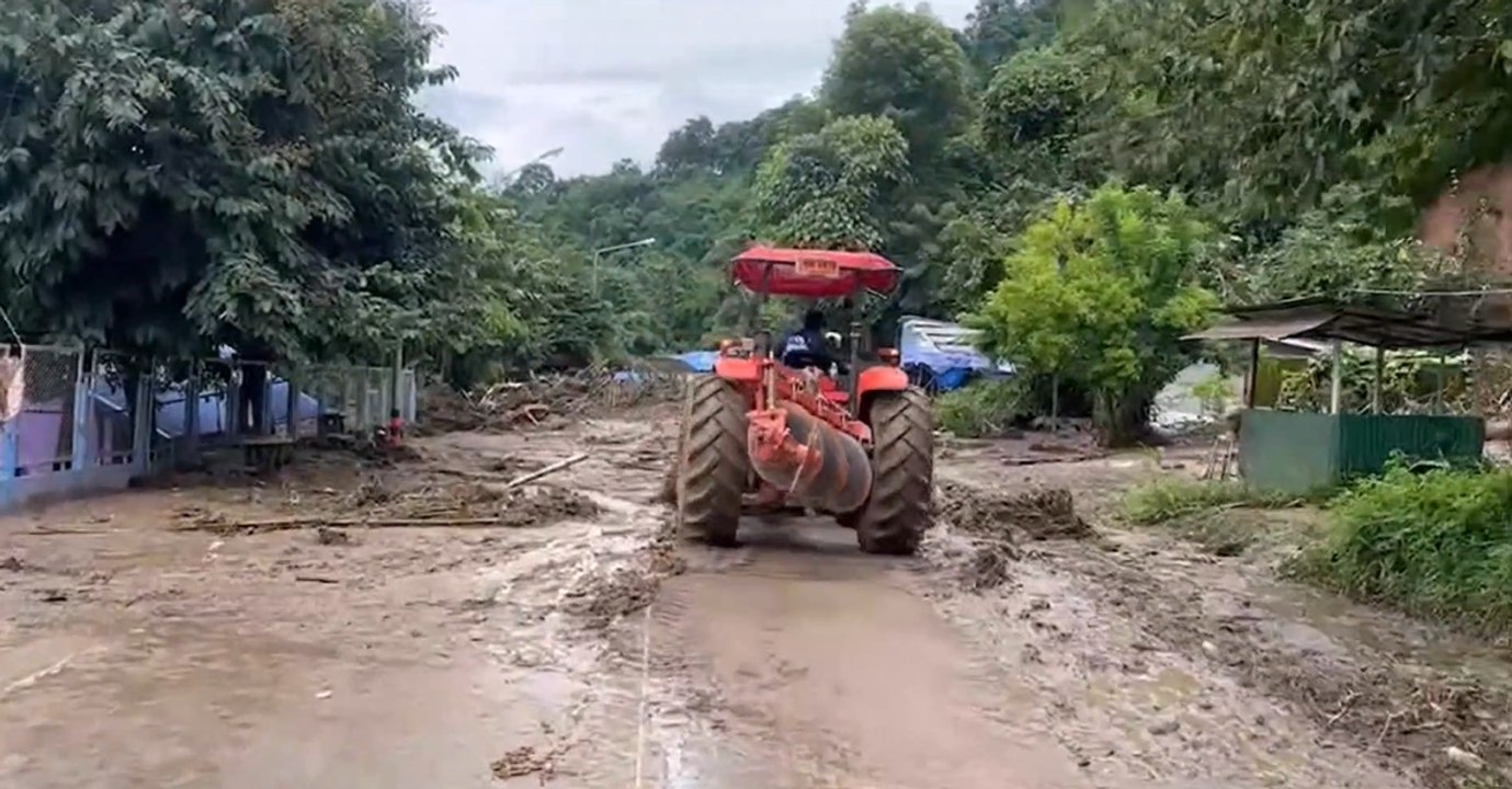 ฝนถล่มแม่สลองใน สะพานขาด 2 แห่ง ตาย 3 เจ็บ 2 ต้...