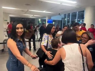 Beatriz Valle es recibida hasta con Mariachis