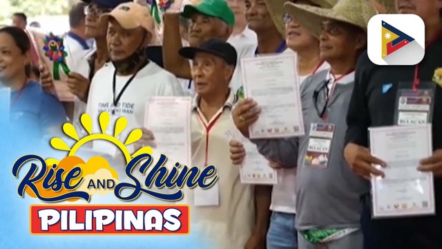 PBBM, at DAR, namahagi ng Certificate of Condonation sa libu-libong magsasaka sa Bulacan;
