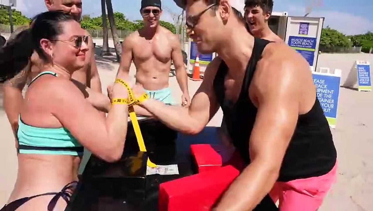 Can You Beat This Girl at ARM_WRESTLING _(1080P_60FPS)