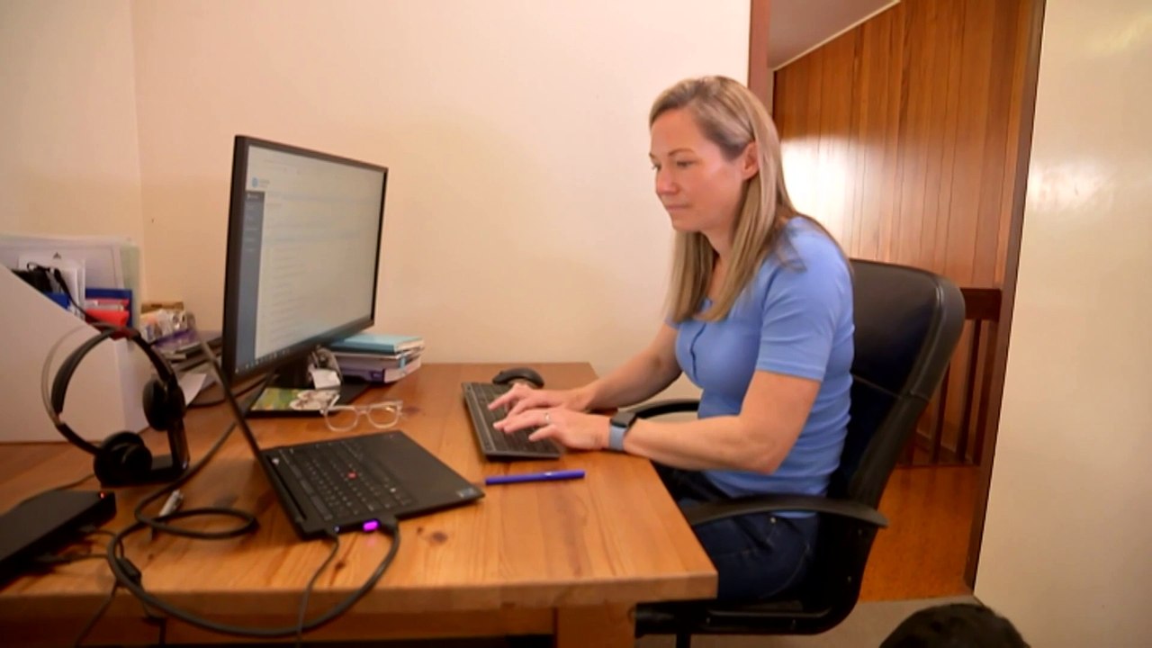 Fair Work Commission begins review into work from home rights for clerical workers