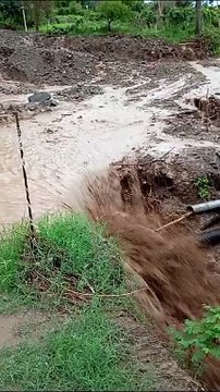 Forti piogge sulla Calabria, cascate di acqua allagano il Tirreno Cosentino