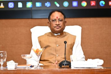 कलेक्टर्स-पुलिस अधीक्षक कांफ्रेंस के दूसरे दिन की समीक्षा बैठक शुरू