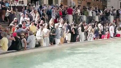 Lanzar una moneda a la Fontana de Trevi costará 2 euros