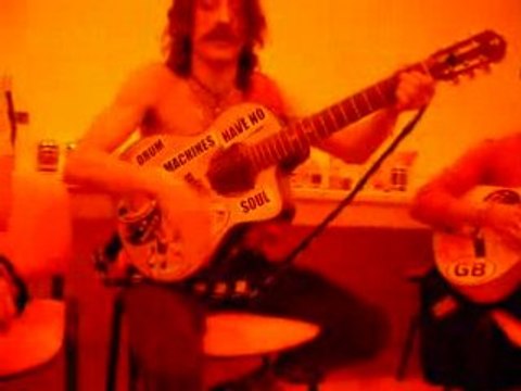 Eugene Hutz (Gogol Bordello) - Stivali e colbacco