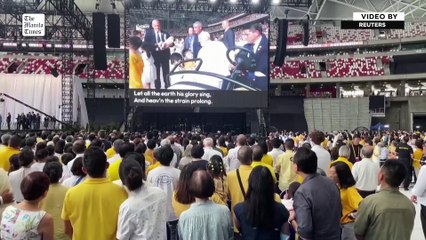 Pope Francis leads last Mass of Asia trip in Singapore