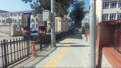 Sinop’ta rögar kapağı trafiği kilitledi