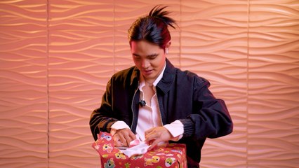 Kapuso Web Specials: Unboxing with Coach Pablo of 'The Voice Kids'