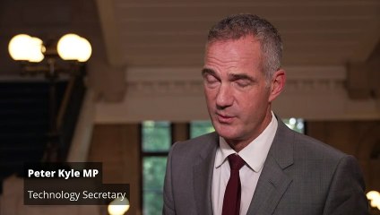 Government announces crackdown on revenge porn