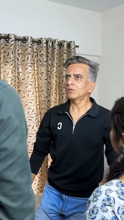 Papa ne cigarette pakad li funny video