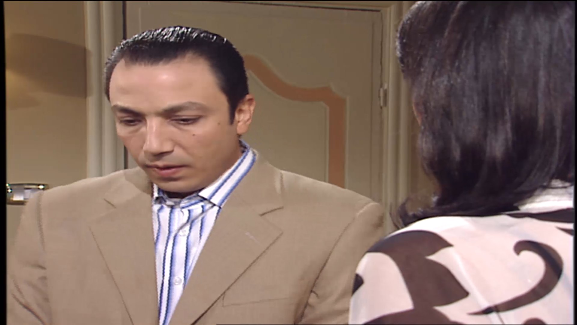 ⁣بيتخانق مع مراته عشان اهلها عايزين يصرفوا عليه هو وابنه #دعوة_فرح