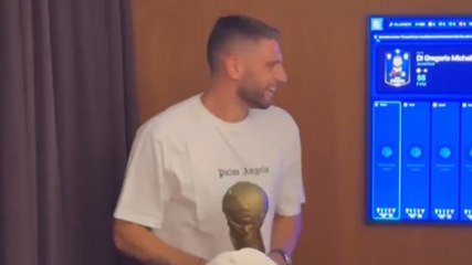 Asta Fantacalcio Esilarante con Berardi, Sensi, Caprari e Rocco Hunt! 😂