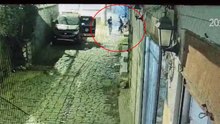 Diyarbakır’da polis memuruna bıçakla saldırı: O anlar kamerada