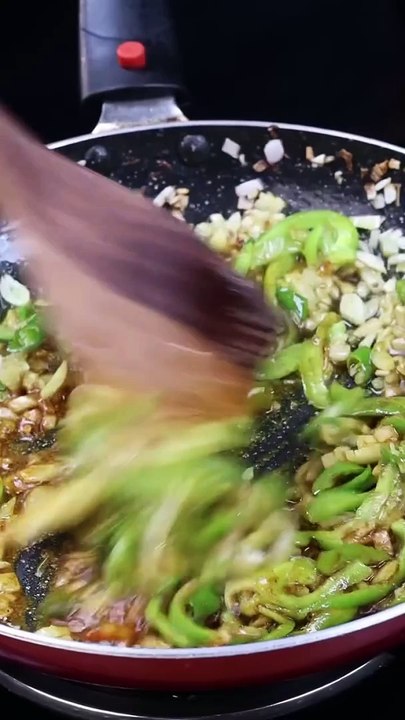 Chicken Egg Fried Rice l Spicy And Crispy l #viral #reels #food #cooking #chicken