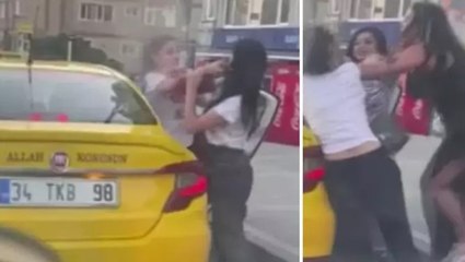 Taksiden inip sokak ortasında kavga ettiler! O anlar kamerada