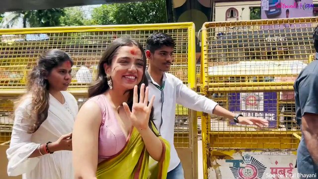 Bollywood Stars Flock to Lalbaugcha Raja: Ahsaas Channa, Raza Murad, and More Seek Blessings