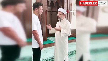 Mesut Özil, Cami Temizliğine Destek Verdi