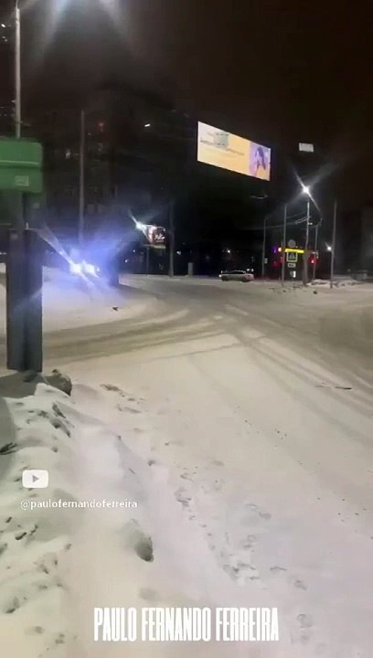 Slide Snow