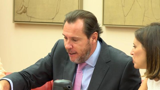Óscar Puente cesa al presidente de Adif, Ángel Contreras