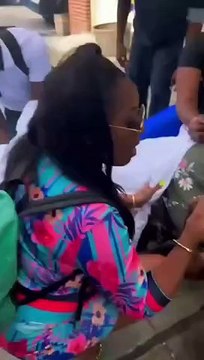 Here’s a simple and delicious sponge cake recipe- ### Ingredients- - 4 large eggs - 1 cup (200g) granulated sugar - 1 cup (125g) all-purpose flour - 1 teaspoon baking powder - 1-4 teaspoon salt - 1-4 cup (60ml) milk - 1