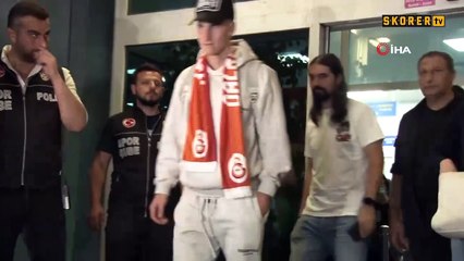 Galatasaray'dan son gün transfer bombası! Sallai'yi KAP'a bildirdi