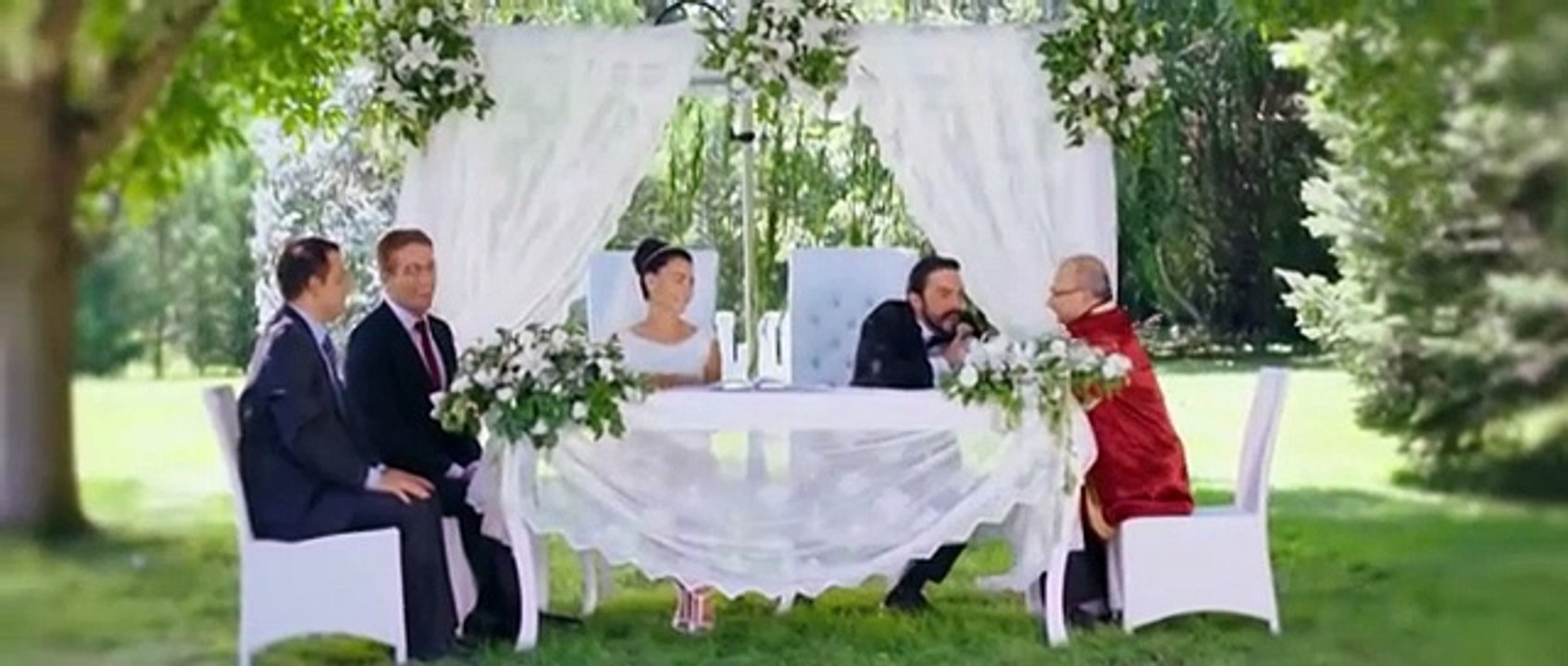 Ailecek Şaşkınız – Eğlence ve Kahkaha Dolu Bir Aile Komedisi!