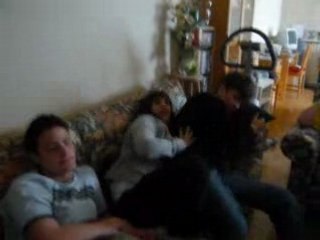 Une bande de sauvages de plus dans ce monde de fou :-)