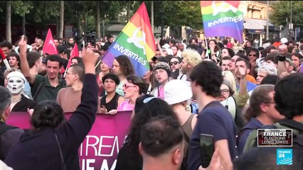 Législatives : des milliers d'électeurs de gauche se rassemblent place de la République