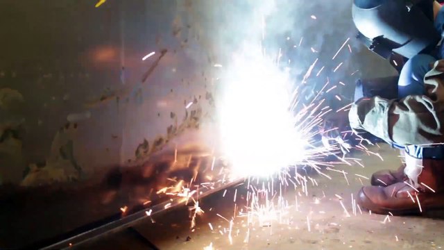 PROJECT OVERHEAD CRANE DOUBLE GIRDER BOX KAPASITAS 15 TON HOIST LGM - PT. BUKIT BARISAN