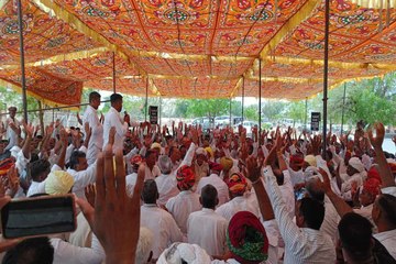 गुर्जर समाज ने अफीम, डोडा , डीजे फ्लोर व गहनों पर लगाया प्रतिबंध