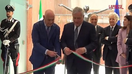 Tajani a Milano, la battuta al taglio del nastro: «Un po' di terronismo serve»