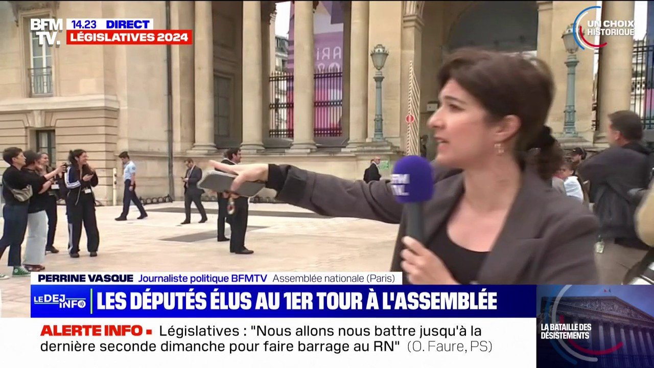 Les députés élus au premier tour des élections législatives arrivent à l'Assemblée nationale