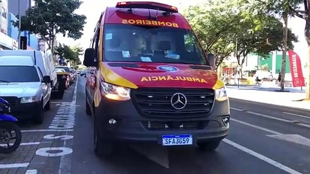 Idosa é socorrida pelo Siate após sofrer queda em loja no Centro