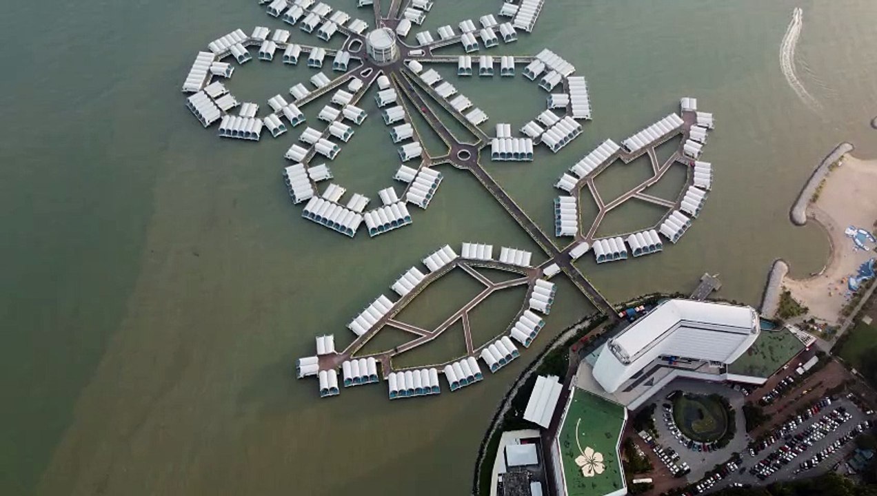 Lexis Port
