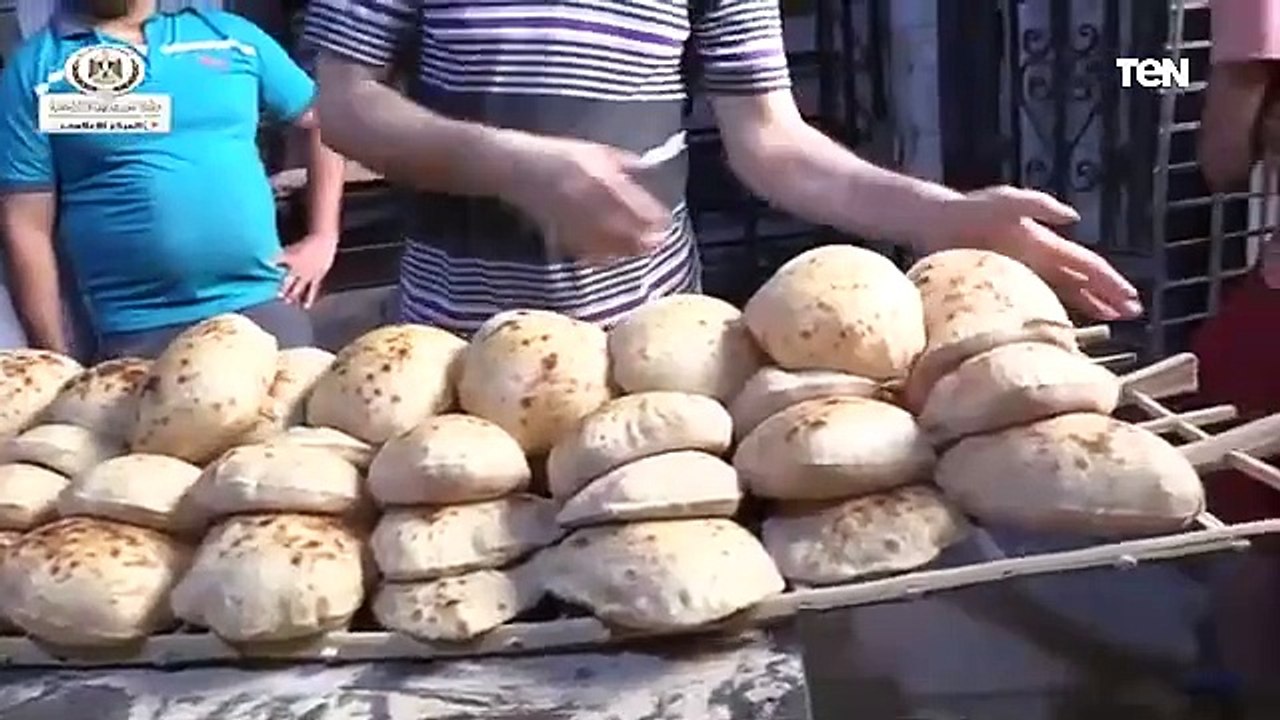 صرف الخبز والسلع التموينية اول يوم في شهر يوليو