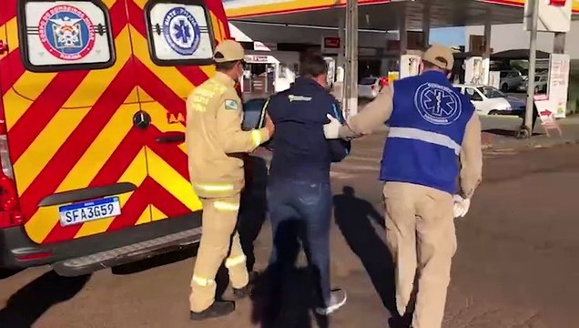 Motociclista fica ferida após colisão com carro no Bairro Periolo