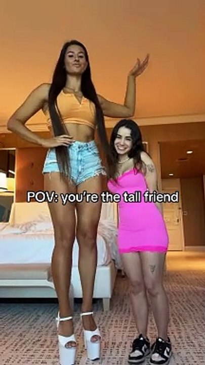 She towers over me  are you the short or tall friend #tall #short #heightdifference #bffs #funny