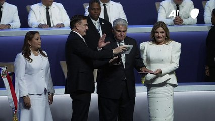 Mulino assume poder no Panamá desafiado pela economia e crise migratória