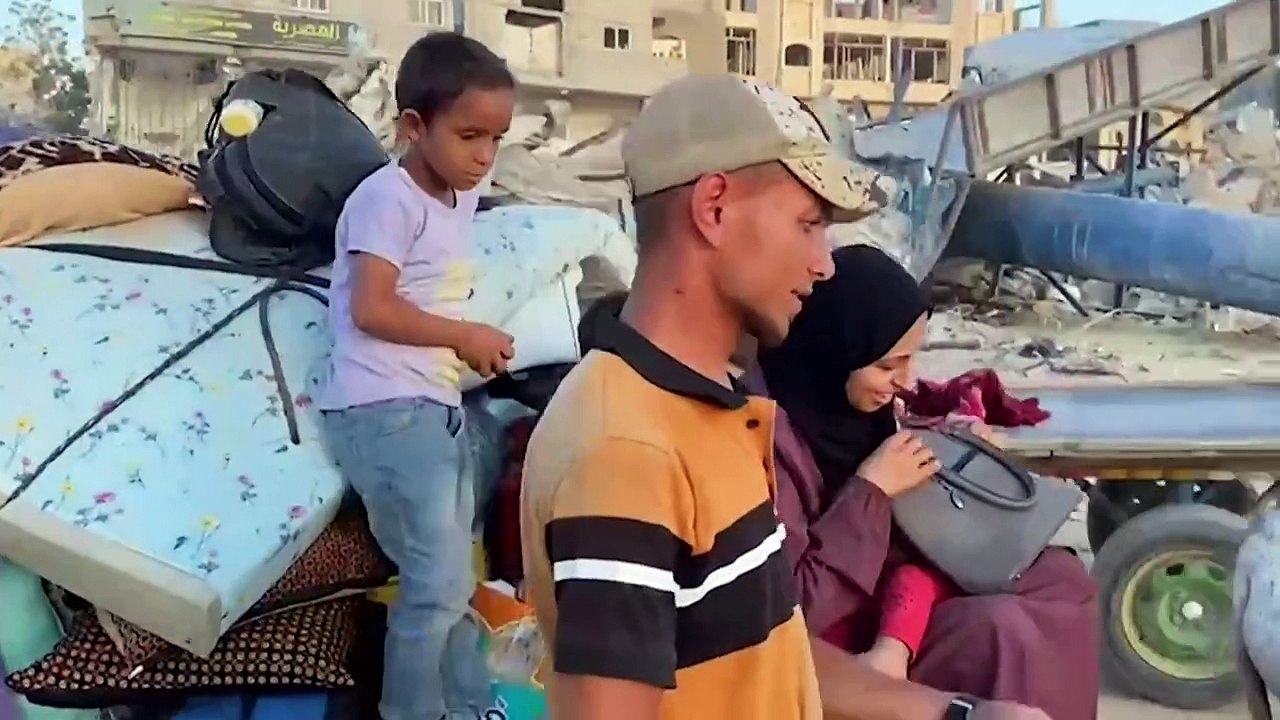 El ejército israelí bombardea Gaza después de andanada de proyectiles lanzados hacia Israel