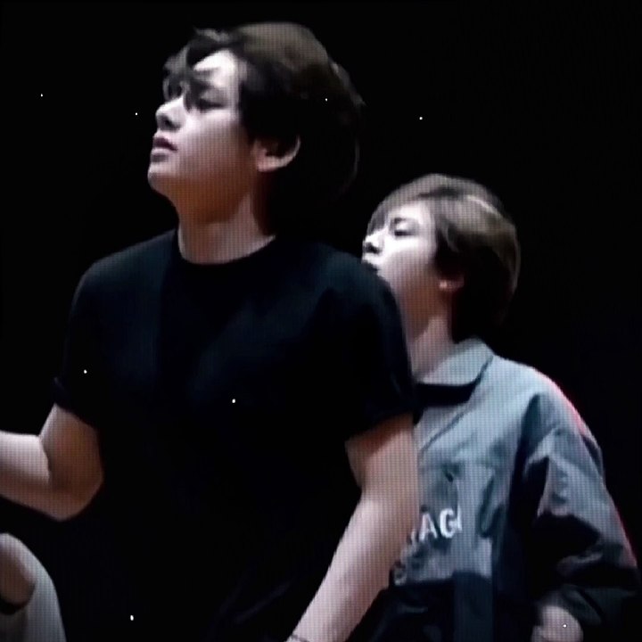 Kim taehyung new trending status #bts #btsvcutetae #boybandfandom #cutev #btsarmy #trending #army