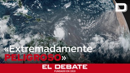 Un huracán «extremadamente peligroso» llega a las Islas de Barlovento