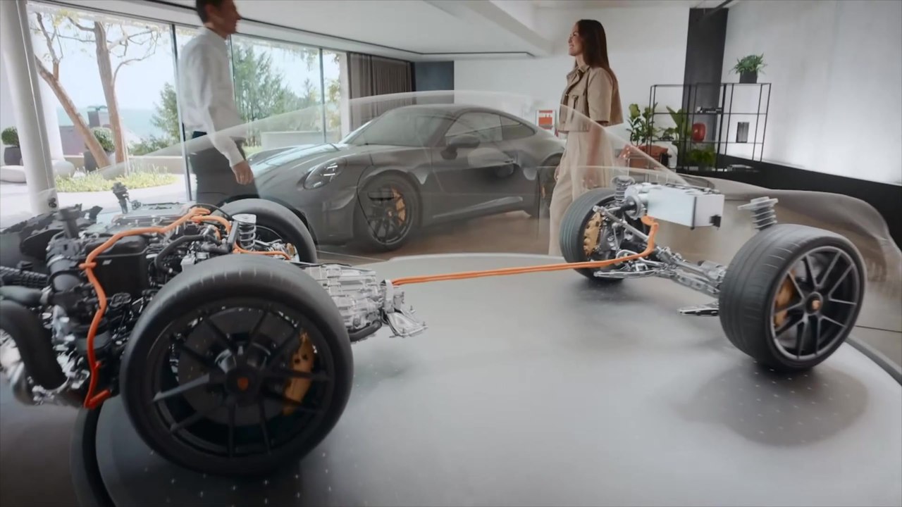 World premiere of the new Porsche 911 Carrera GTS - Drivetrain system ...