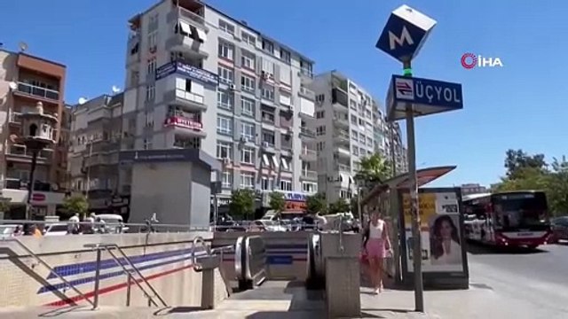 İzmir Metro'sunda 11 kişinin yaralandığı yürüyen merdiven kazası kamerada