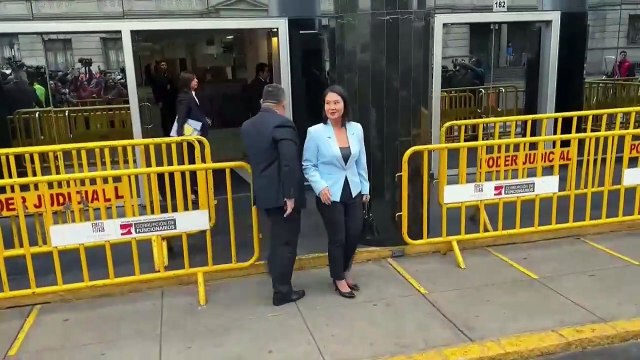 Keiko Fujimori llega a la corte para inicio de su juicio por lavado de activos