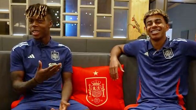 Nico Williams y Lamine Yamal explican qué se juegan a piedra, papel o tijera
